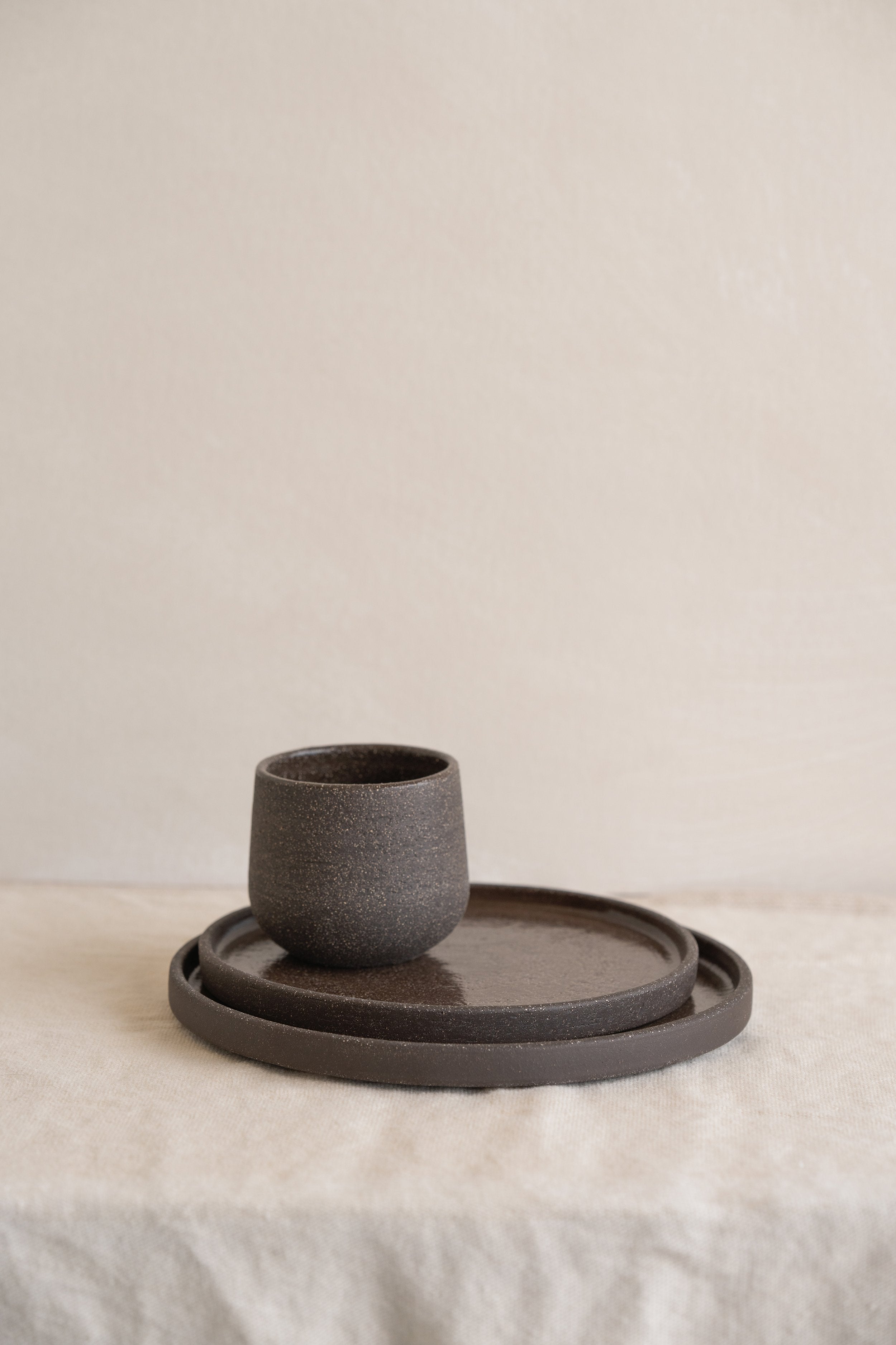 Handmade Stoneware Dinner Plates "Pumpernickel"